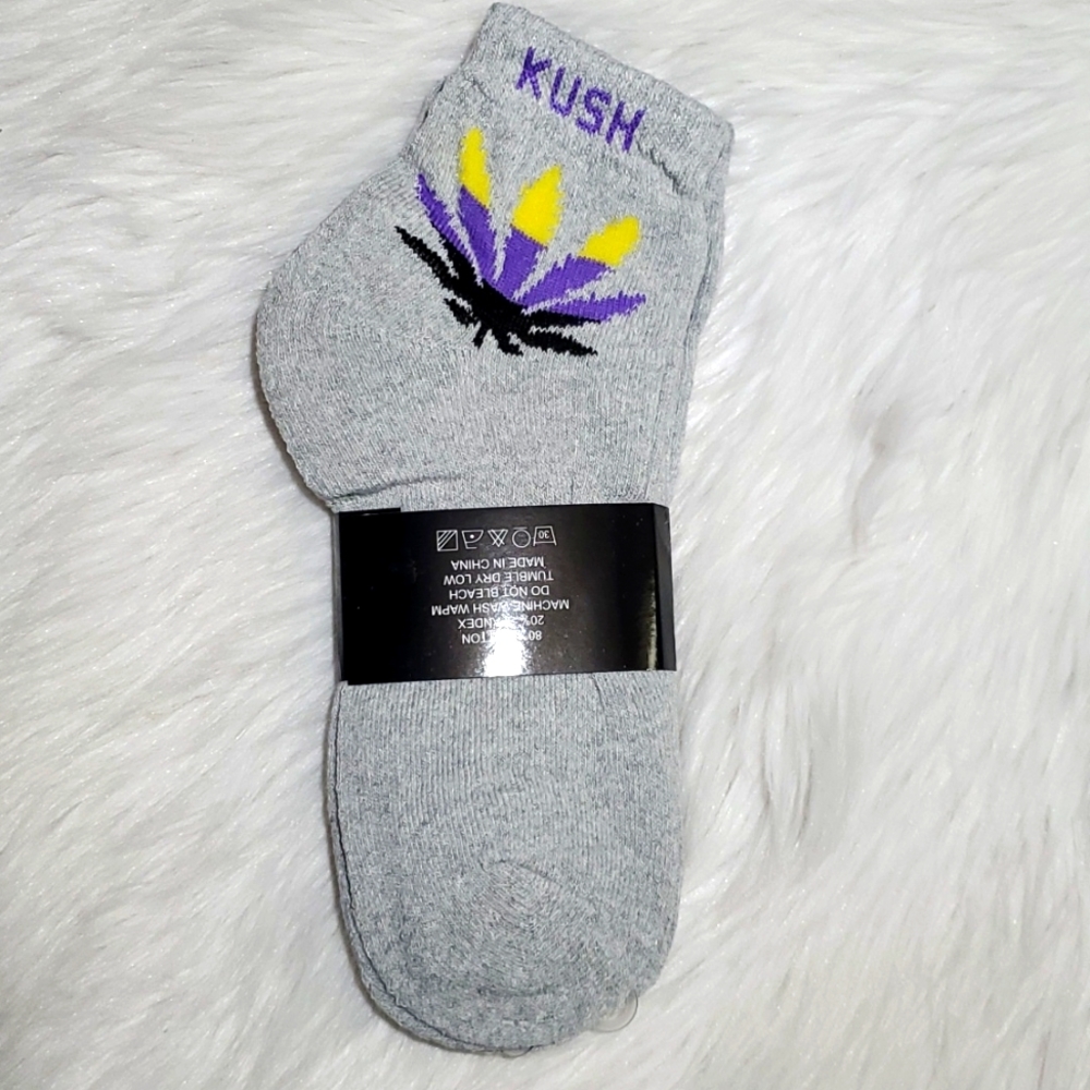 Kush gray ankle socks